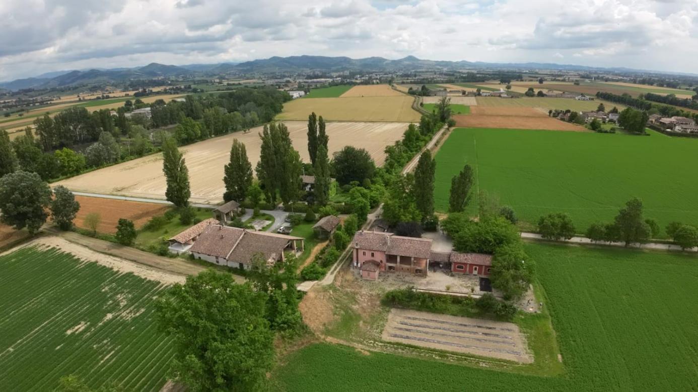 Agriturismo Le Corti Della Gualdana 沃盖拉 外观 照片