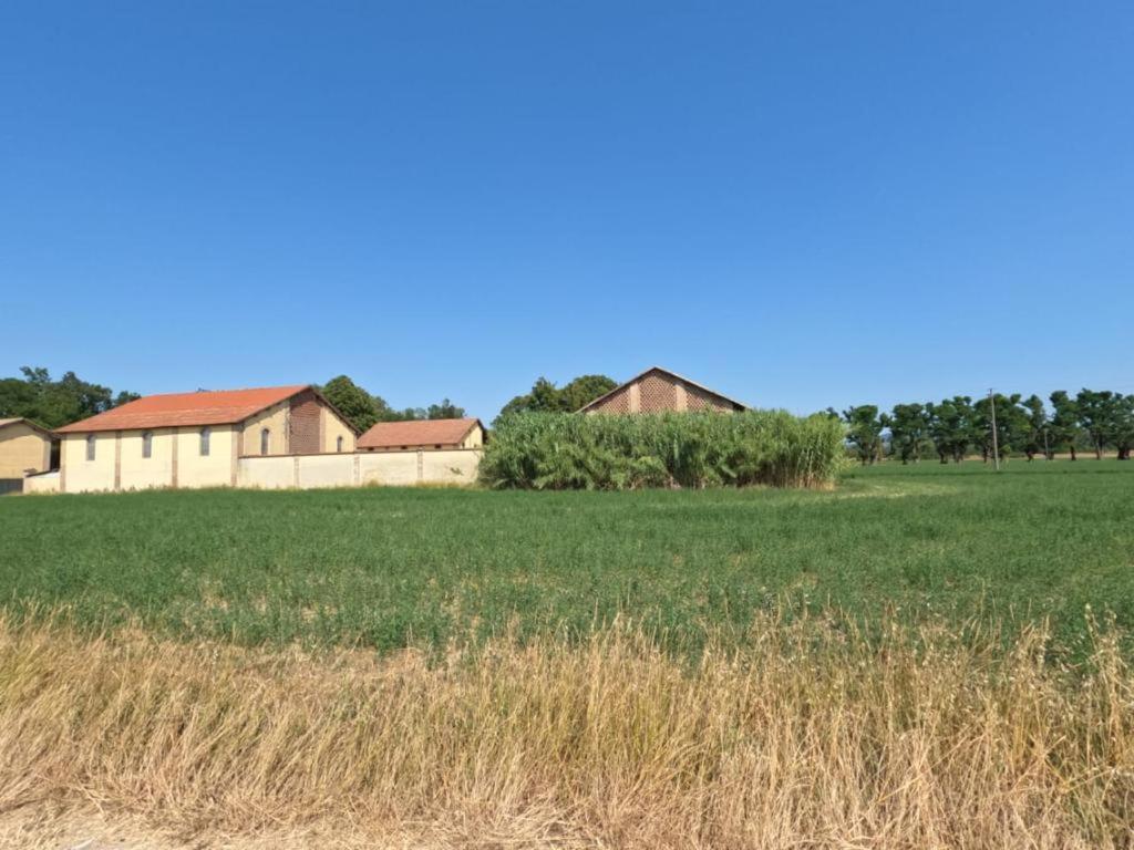 Agriturismo Le Corti Della Gualdana 沃盖拉 外观 照片